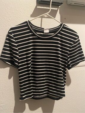 Women's Black & White Striped Short Sleeve Tee